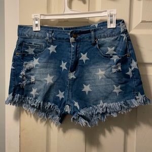 Star patterned shorts!